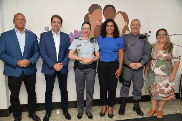 Secretaria Estadual das Mulheres (SESM) recebe comandante da CIMU para ampliar ações contra a violência doméstica
