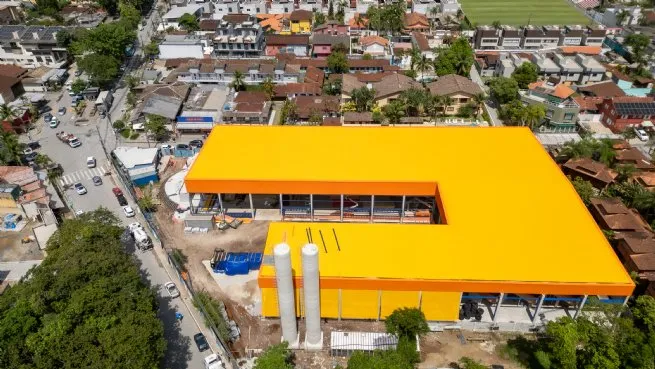 Construção da nova Escola Municipal e Creche Prof.ª Nair Ribeiro de Almeida avança com modelo sustentável e inovador