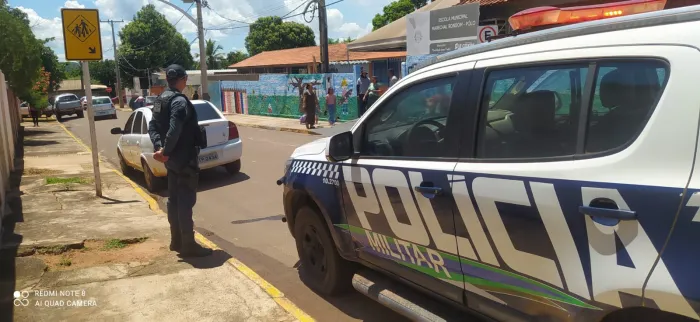 Operação Volta às Aulas: Policiais Militares do Comando de Policiamento de Divisas reforça segurança nas escolas