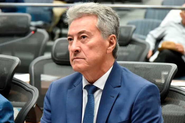 Projeto de lei de Hashioka equipara prazos administrativos tributários aos judiciais