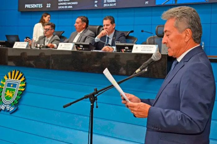 Deputado Roberto Hashioka solicita melhorias em escola estadual de São Gabriel