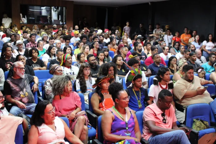 Secult reúne mais de 200 artistas durante momento de escuta e planejamento