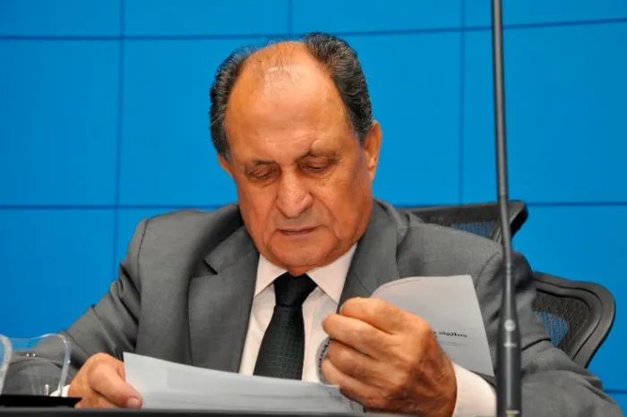 Deputado Zé Teixeira atende comunidades no interior de MS