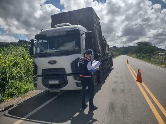 Sefaz realiza operação de fiscalização de mercadorias em trânsito em Colatina