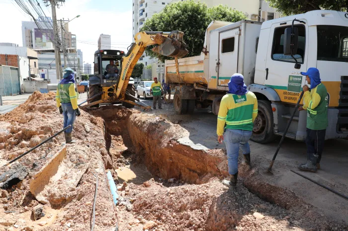 Prefeitura executa obra de drenagem pluvial em três bairros da capital