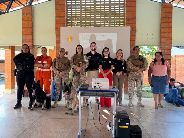 SSP realiza palestra para estudantes do Ceti Portal da Esperança sobre o papel da mulher na polícia