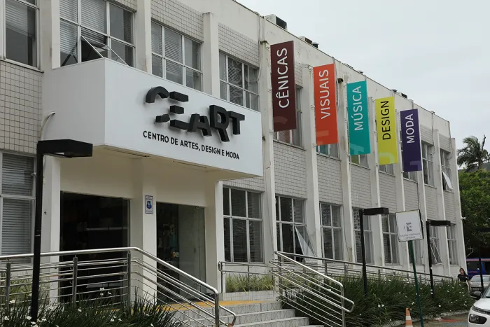 Mestrados e doutorados nas áreas de artes, design e moda da Udesc estão com inscrições abertas