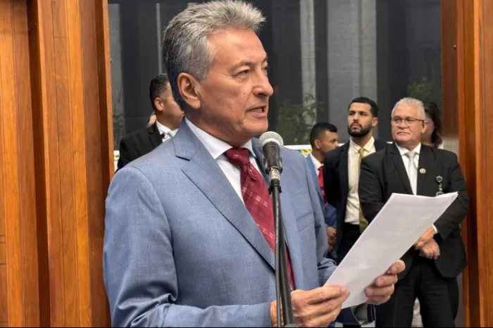 Hashioka solicita reforma da EE Prof. Joaquim Alfredo Soares Vianna de Jateí