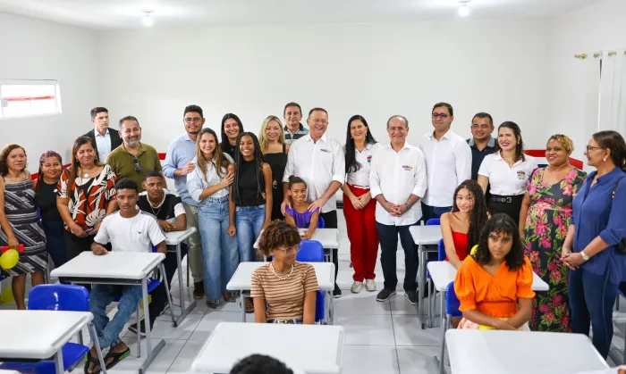 Governo do Maranhão reforça ações na educação com entrega de cinco escolas e duas quadras poliesportivas em São Luís
