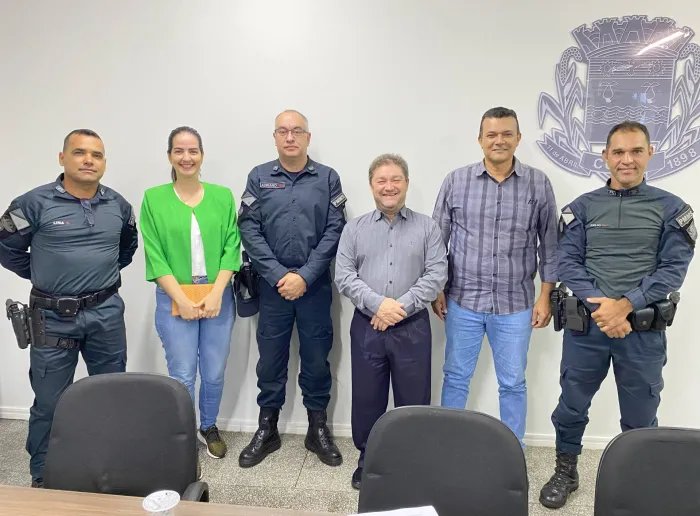 Comandante do 5º BPM se reúne com prefeito de Coxim para tratar de projetos e segurança pública
