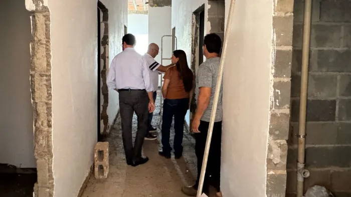 Secretária visita obras da Clínica Meu Pet