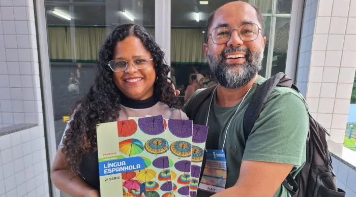 Secretaria de Educação reforça importância do material didático na Rede Estadual de Ensino