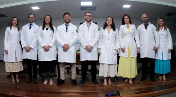 Formação de turma do programa de Residência Médica do Huse fortalece assistência da Rede Estadual