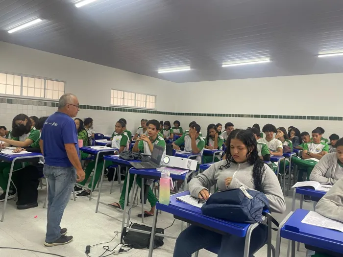 Preparação para Enem reúne mais de 200 estudantes da rede estadual nas cidades de Teresina, Barro Duro e Altos