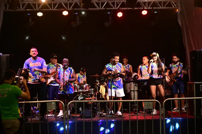 Vem Pra Madre leva trios e blocos para as ruas do bairro mais carnavalesco de São Luís