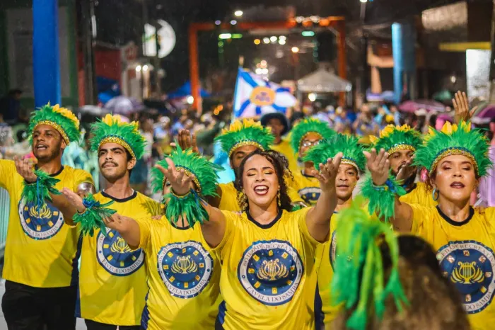 Com desfile de blocos carnavalescos, Ensaio Técnico, na Rua do Passeio, marca o encerramento da programação do circuito Vem Pra Madre Deus