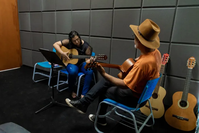 Escola de Artes Cora Coralina retoma as aulas nesta segunda