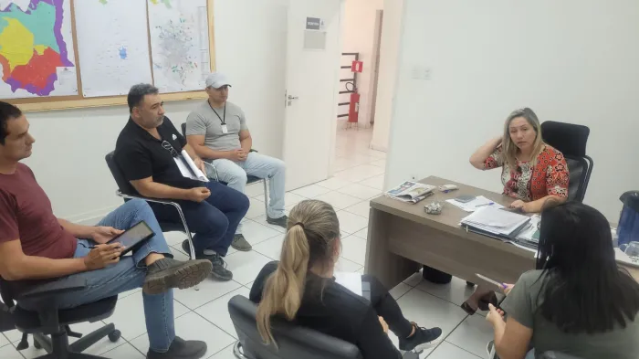 Secretária de Habitação se reúne com fiscais de posturas da pasta