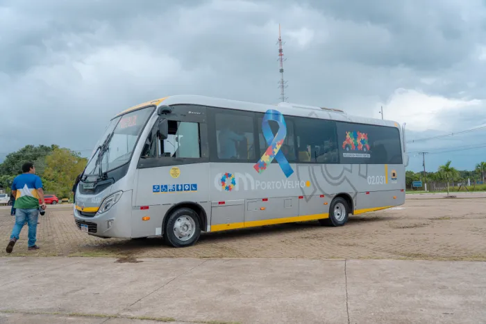 Mais de 400 cadastros já foram realizados para a utilização do ônibus multissensorial para pessoas com TEA