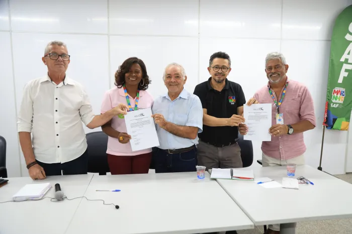 Marileide Costa toma posse como presidente do Cedrus