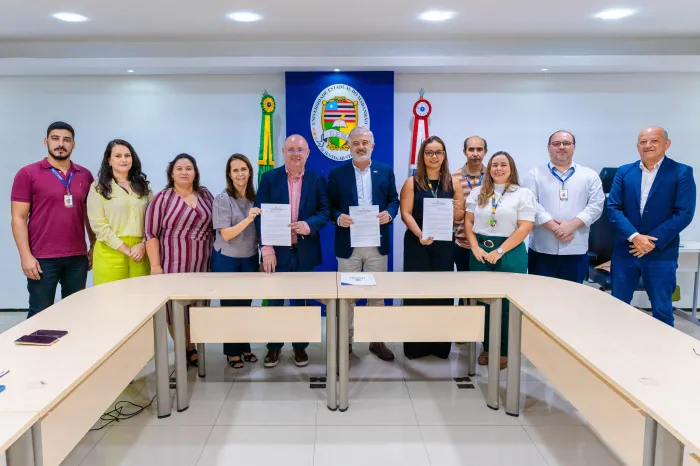 Uema e Sema firmam parceria para gestão de resíduos sólidos