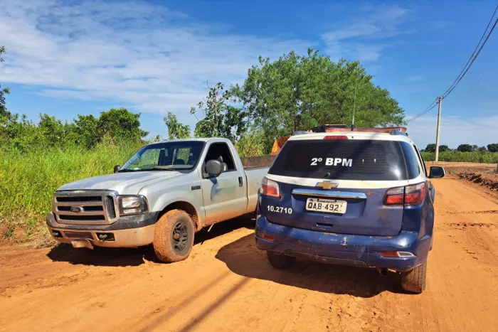 Polícia Militar em Três Lagoas recupera um veículo roubado.
