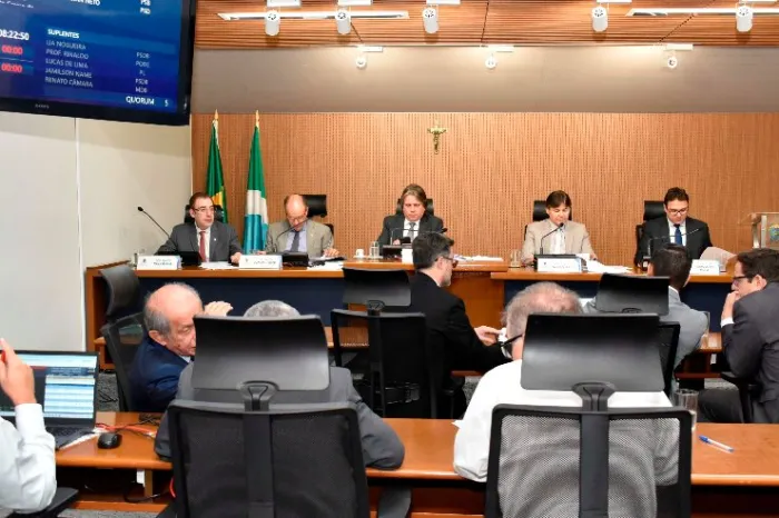 CCJR aprova alteração em norma vigente sobre proibição da captura do Dourado em MS