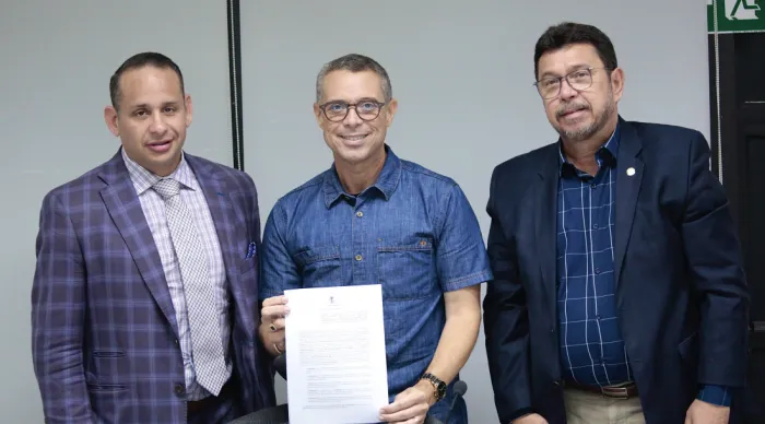 Governador assina protocolo com diretores da Optimus para construir campus tecnológico de pesquisa em Sergipe