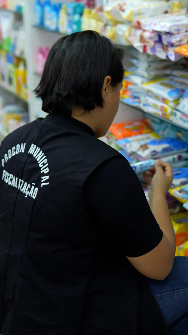 Procon realiza fiscalização em estabelecimentos comerciais