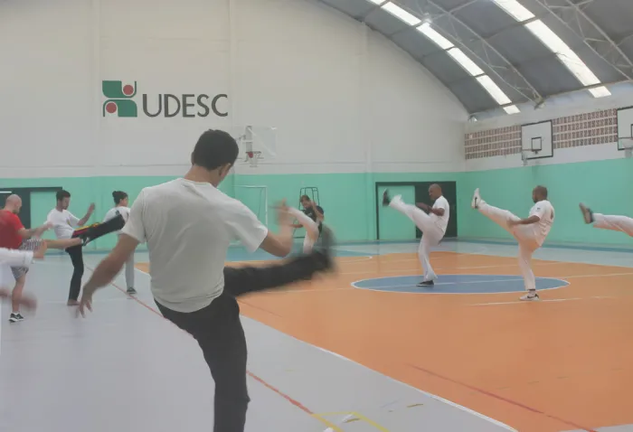 Projeto de capoeira da Udesc Cefid inicia aulas gratuitas de 2025 na segunda, em Florianópolis