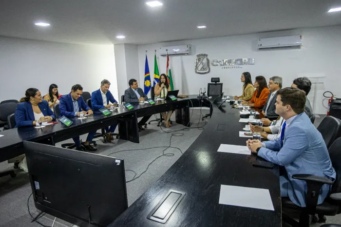 Prefeitura de Caruaru recebe visita da primeira presidente mulher da OAB Pernambuco, Ingrid Zanella