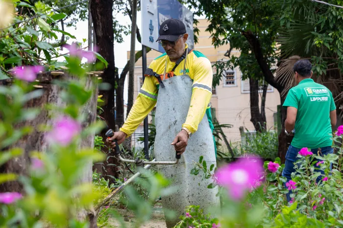 Limpurb faz mutirão de limpeza em pontos turísticos de Cuiabá