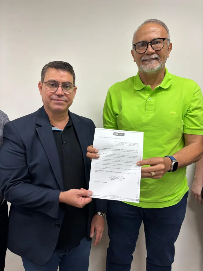 Lei que institui a gratificação de periculosidade aos agentes de mobilidade de João Pessoa é sancionada pelo prefeito em exercício