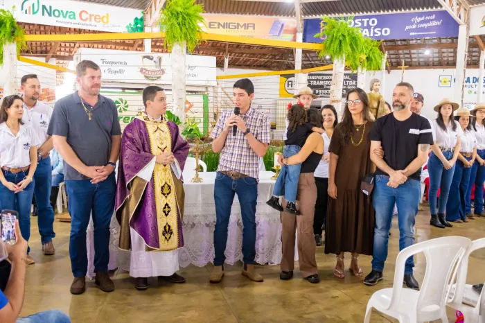 Prefeito de Paraíso, Celso Morais, e vice, Ubiratan Carvalho, participam de Missa e Leilão de Gado de São José Operário