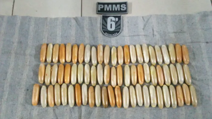 Polícia Militar Intercepta Tráfico Internacional de Drogas em Corumbá