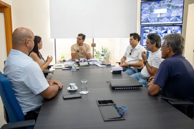 Prefeito Reinaldinho e EDP discutem ações de manutenção e ampliação da iluminação pública em São Sebastião