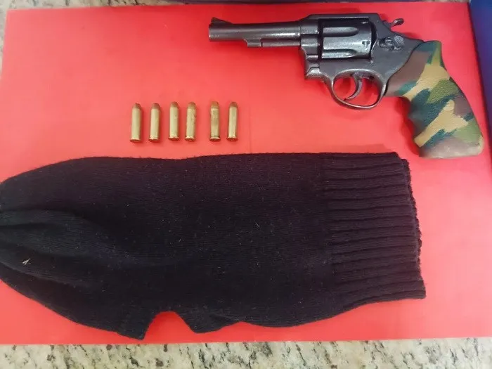 PM prende homem armado durante patrulhamento em Vargem Alta