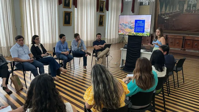 Prefeitura e setor produtivo discutem selo gastronômico de Belém