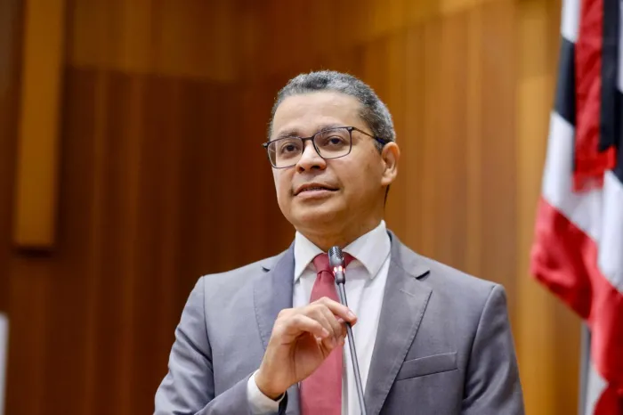 Deputado Carlos Lula cobra solução urgente para trecho rompido da MA-326