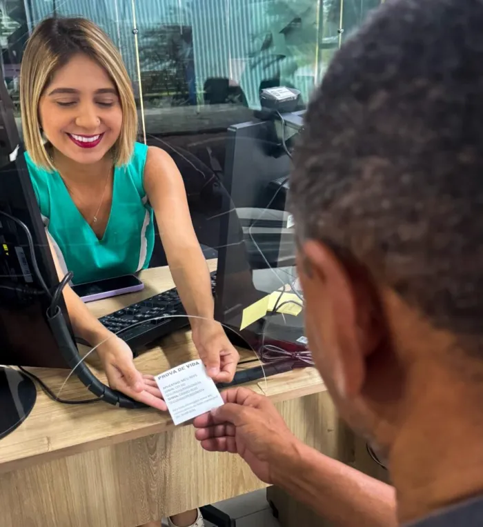 Aposentados e pensionistas nascidos em março devem realizar prova de vida até o dia 31 deste mês