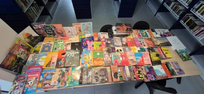 Biblioteca Municipal de São Sebastião recebe doação de 150 livros do SisEB