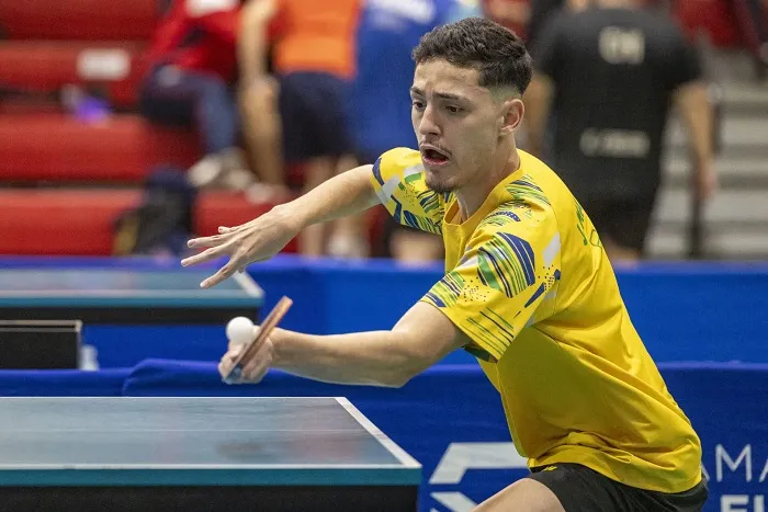 Mesatenista paralímpico Jean Mashki conquista a prata em torneio na Espanha