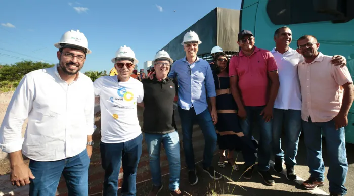 Governador Fábio Mitidieri acompanha início de obras de adutora entre os municípios de Lagarto e Riachão do Dantas / Fotos: César de Oliveira e Reinaldo Moura