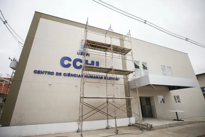 Seinfra deve finalizar obras de segundo bloco da Uespi ainda em março