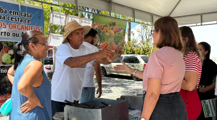 Evento desenvolvido pela Seasic promove acesso a alimentos frescos e incentiva pequenos produtores / Foto: Ana Carolina/Ascom Seasic
