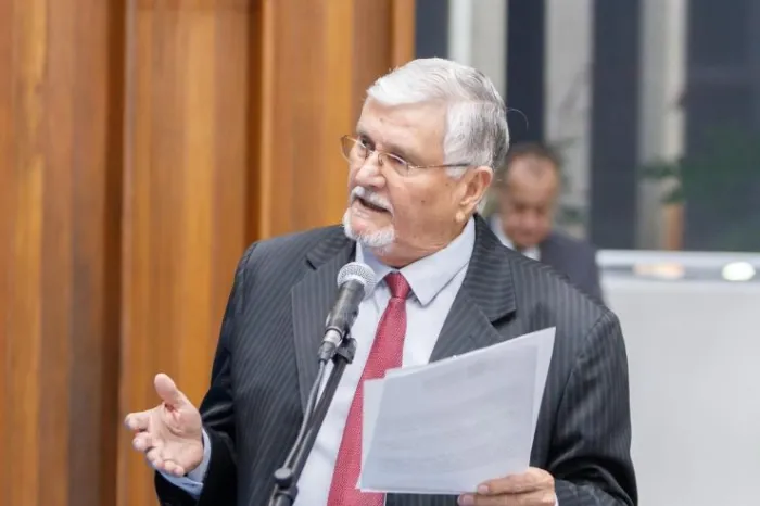 Zeca propõe melhorias em estradas rurais de Bandeirantes, um benefício para 350 famílias