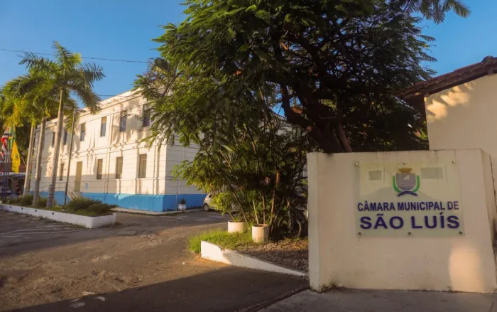 Câmara solicita recapeamento asfáltico para vias públicas da capital