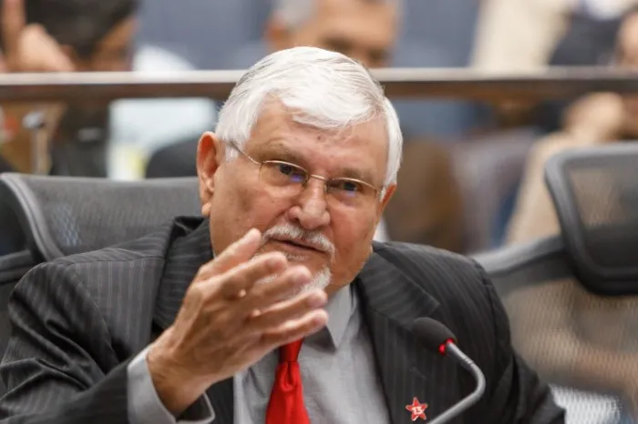 Zeca participa de encontro com lideranças da indústria de papel e celulose em Brasília