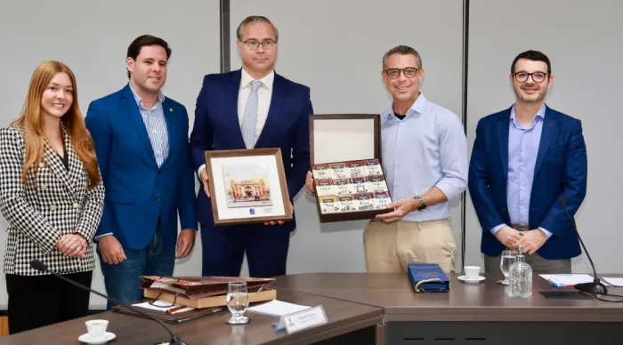 Governador recebe embaixador do Azerbaijão e dialoga sobre troca de experiências e parcerias com o país