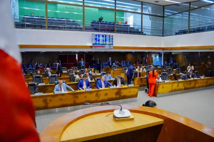 Aprovado projeto que institui política de apoio a jovens egressos de serviços de acolhimento